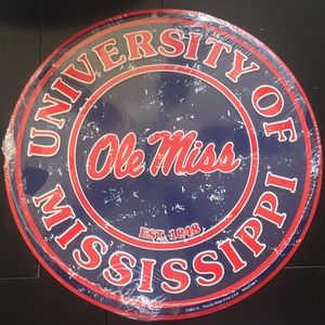 Round tin Ole Miss
